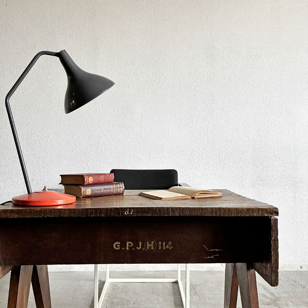 ピエール・ジャンヌレ Pierre Jeanneret スモールデスク スクールデスク W83cm チーク無垢材 Vレッグ チャンディーガル オリジナルビンテージ 希少 ～ インド、それは陽のあたる場所。 ～