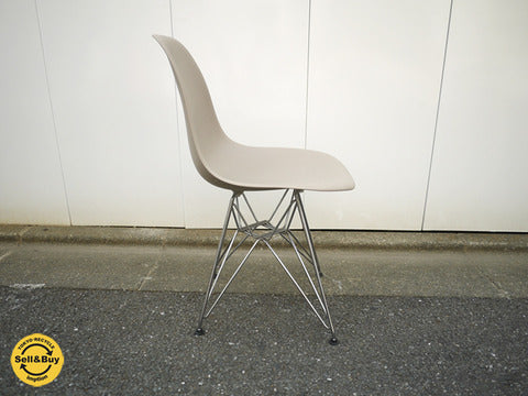 美品 ハーマンミラー社 Herman Miller イームズプラスチックシェルサイドチェア スパロー DSR C&R.イームズ～シックな現代カラー、美品です 【買取と販売とレンタルのお店】