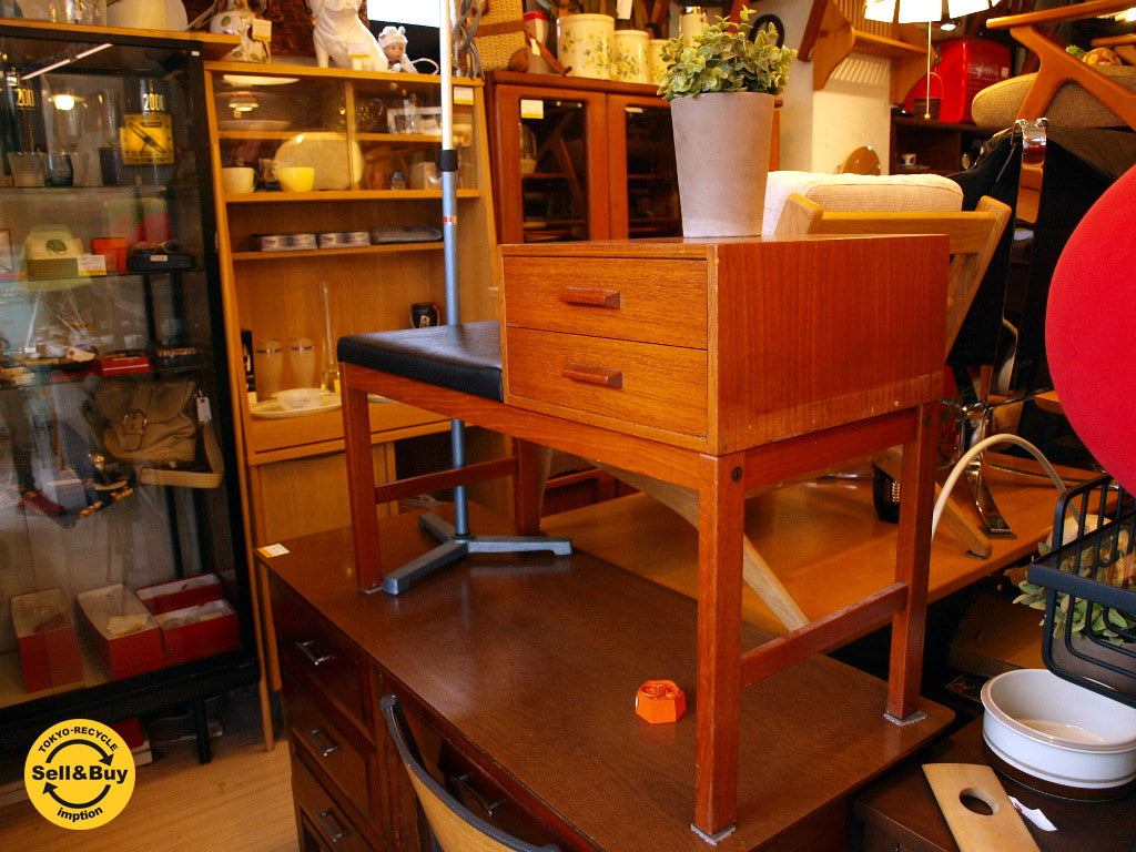 北欧ビンテージ テレフォンベンチ Telephone bench チーク材 スツール ★中古品 買い取りしました。下北沢店 出張買取もお任せ下さい。