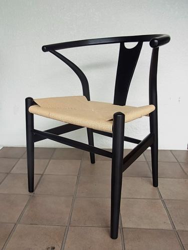 ブラックペイントとペーパーコードの自然色による美しいカラーコントラスト　～　NORTE ノルテ ビークチェア ペーパーコード ブラック 北欧風【買取と販売とレンタルのお店】