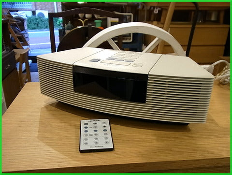 価値観を変えてくれる小さなオーディオ～BOSE Wave music system 【Wave Radio】パーソナルオーディオ CD ラジオ 【自由が丘店 買取と販売とレンタルのお店】