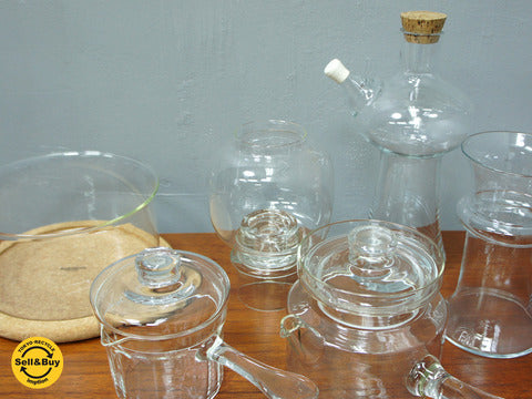 BODA / ボダノヴァ　シグネ・ペーション・メリンとバーティル・ヴァリーンの作品 ～ 無機質のガラスがデザインによって浮遊感と温もりに包まれる