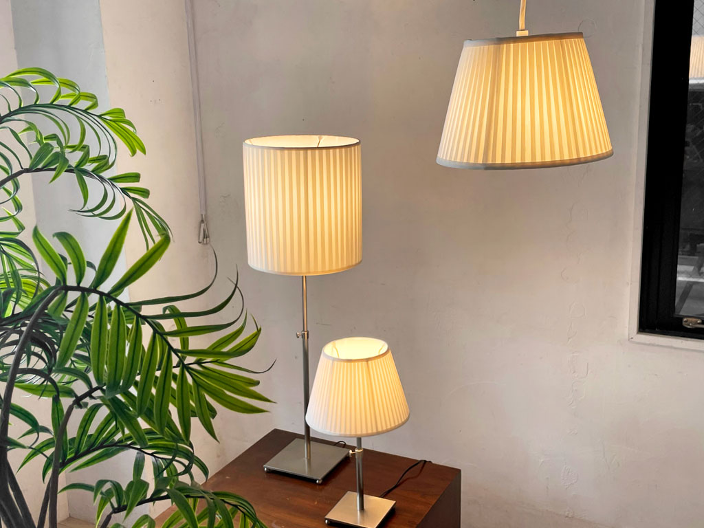 ワイスワイス WISE WISE プリーツ PLEATS テーブルランプ & ペンダントライト 展示美品 中古品 買い取りしました。