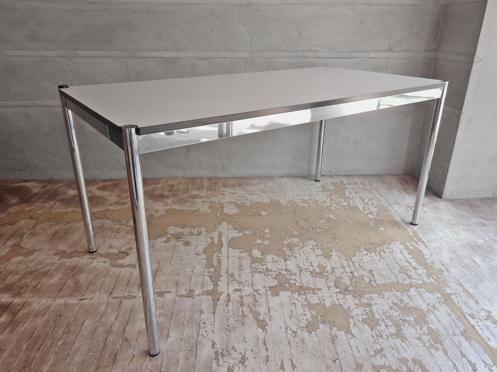 USMモジュラーファニチャー USMハラー USM Haller ワーキングテーブル カンファレンステーブル ダイニングテーブル W150cm ホワイトラミネート天板 B 中古品 買い取りしました。