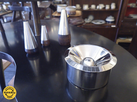 ALESSI /  アレッシィ  BAUHAUS  / バウハウス  ASHTRAY 灰皿(ステンレス) ～時を経ても色褪せぬデザインとステンレスの輝き。