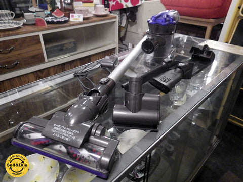 Dyson ダイソン DC35 デジタルスリム コードレスクリーナー ～ お掃除を手軽なものにしてくれる頼もしい存在♪ 【買取と販売とレンタルのお店】