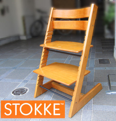 赤ちゃんから大人迄座れるステップアップチェアの代名詞！ Norway STOKKE / ストッケ社 ベビーチェア 『 TRIPP TRAPP / トリップトラップ 』 旧型・チェリーカラー＆ナチュラル 2点入荷！！