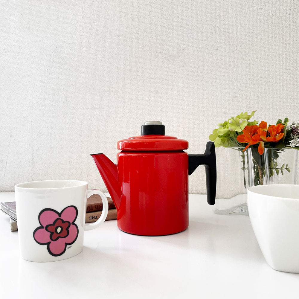 フィネル FINEL ペフトーリ Pehtoori エナメルコーヒーポット レッド Lサイズ 1.5L ＆ Sサイズ 0.7L アンティ・ヌルメスニエミ フィンランド 北欧ビンテージ ～北欧のポットは飾りたい～