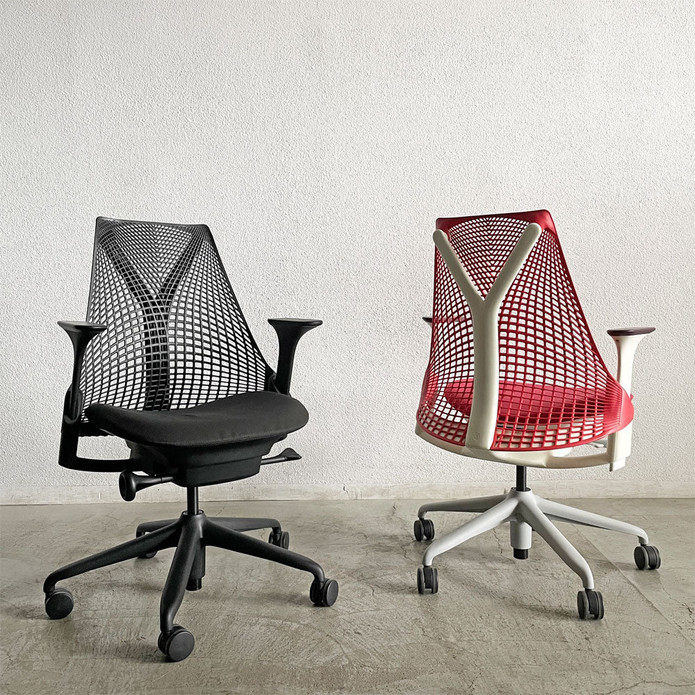 【登戸BASE店】ハーマンミラー Herman Miller セイルチェア SAYL CHAIR デスクチェア オフィスチェア レッド & ブラックミドルバック イヴ・ベアール 旧モデル 計2脚 買取させていただきました。