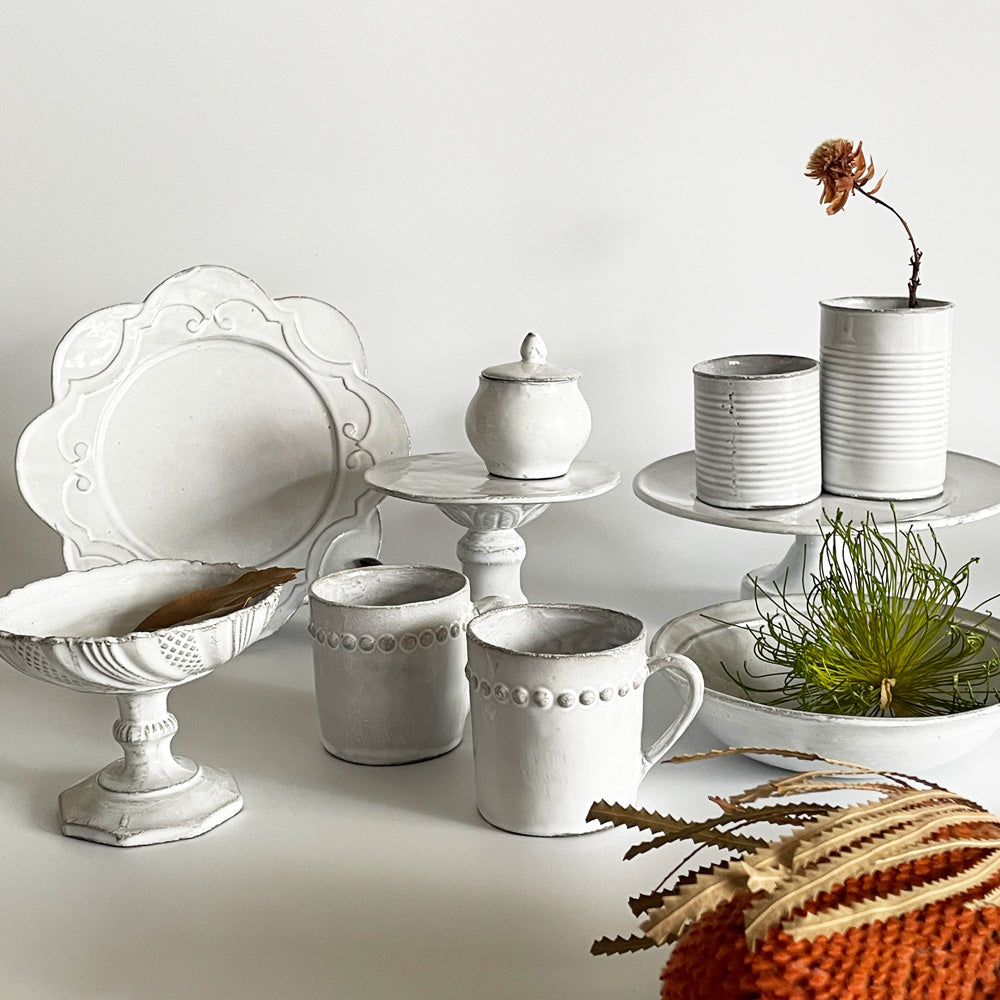 【自由が丘店】アスティエ・ド・ヴィラット Astier de Villatte Conserve ミニフラワーベース Marthe サイドプレート  Adelaide コーヒーカップ SIMPLE スーププレート 計6点 買取させていただきました。