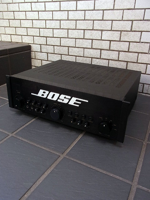 スピーカー性能を最大限発揮する～BOSE プリメインアンプ 4702-Ⅲ 動作良好 美品 for 301or101MM【買取と販売とレンタルのお店】