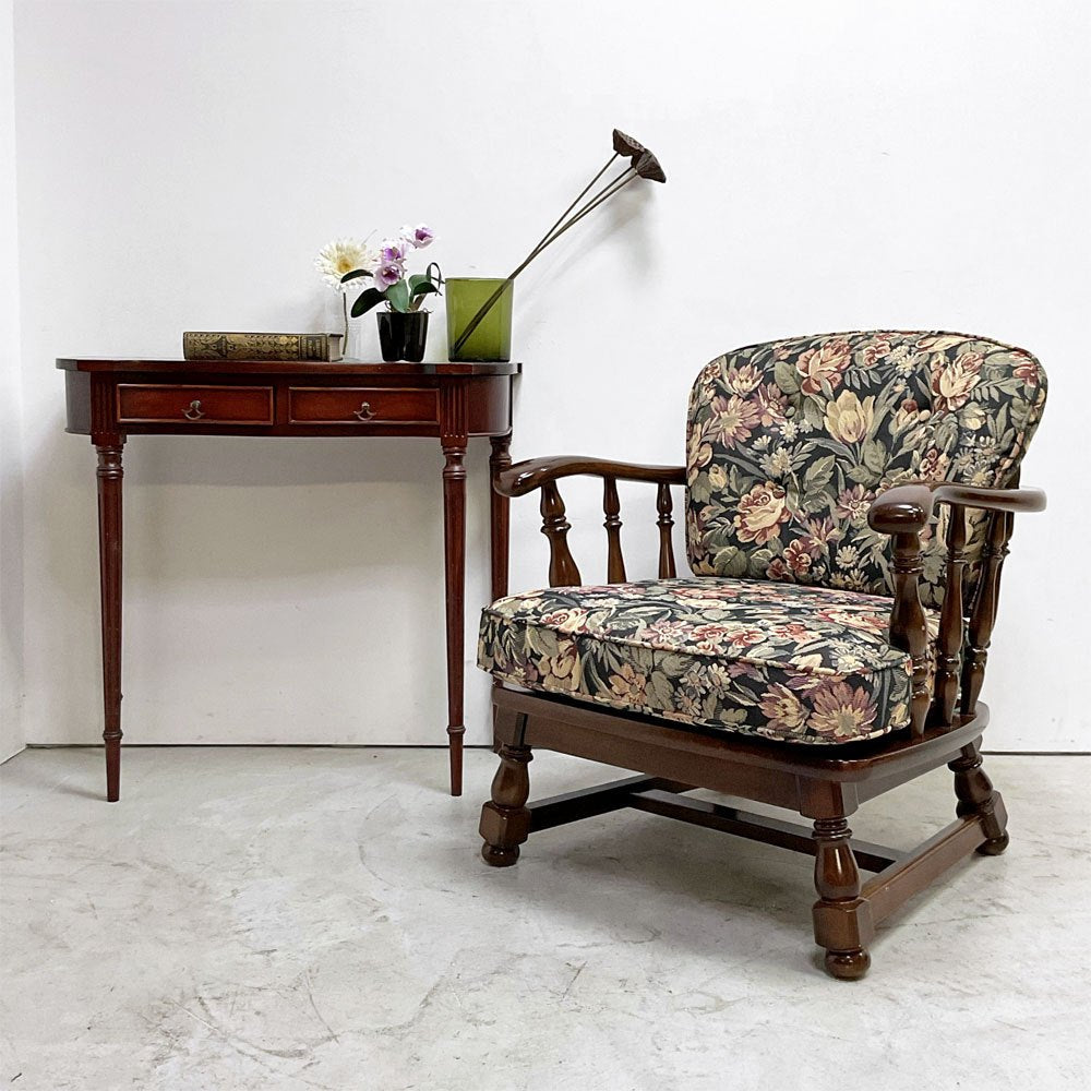 【祖師ヶ谷大蔵店】カリモク karimoku コロニアル COLONIAL 1Pソファ パーソナルチェア アームチェア ブナ材 ファブリック スポーク アメリカンクラシックスタイル 買取させていただきました。