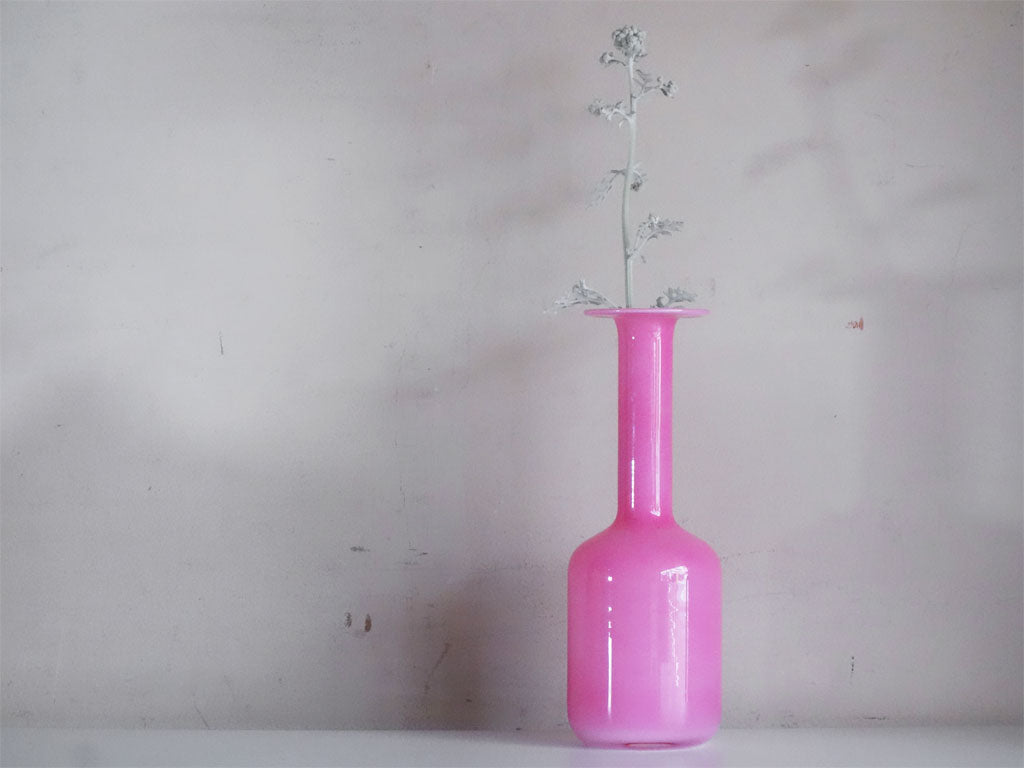 北欧ビンテージ Scandinavian Vintage ガラス フラワーベース ピンク H31.7cm 中古品 買い取りしました。