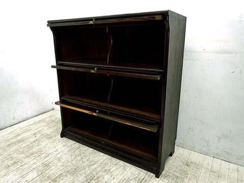 U.K / イギリスアンティーク 『 ガラスフラップ扉 ブックケース / キャビネット / 本棚・飾り棚 ・ 3段 』～古き良き英国の香りを堪能出来る珠玉の逸品～ 【買取と販売とレンタルのお店】