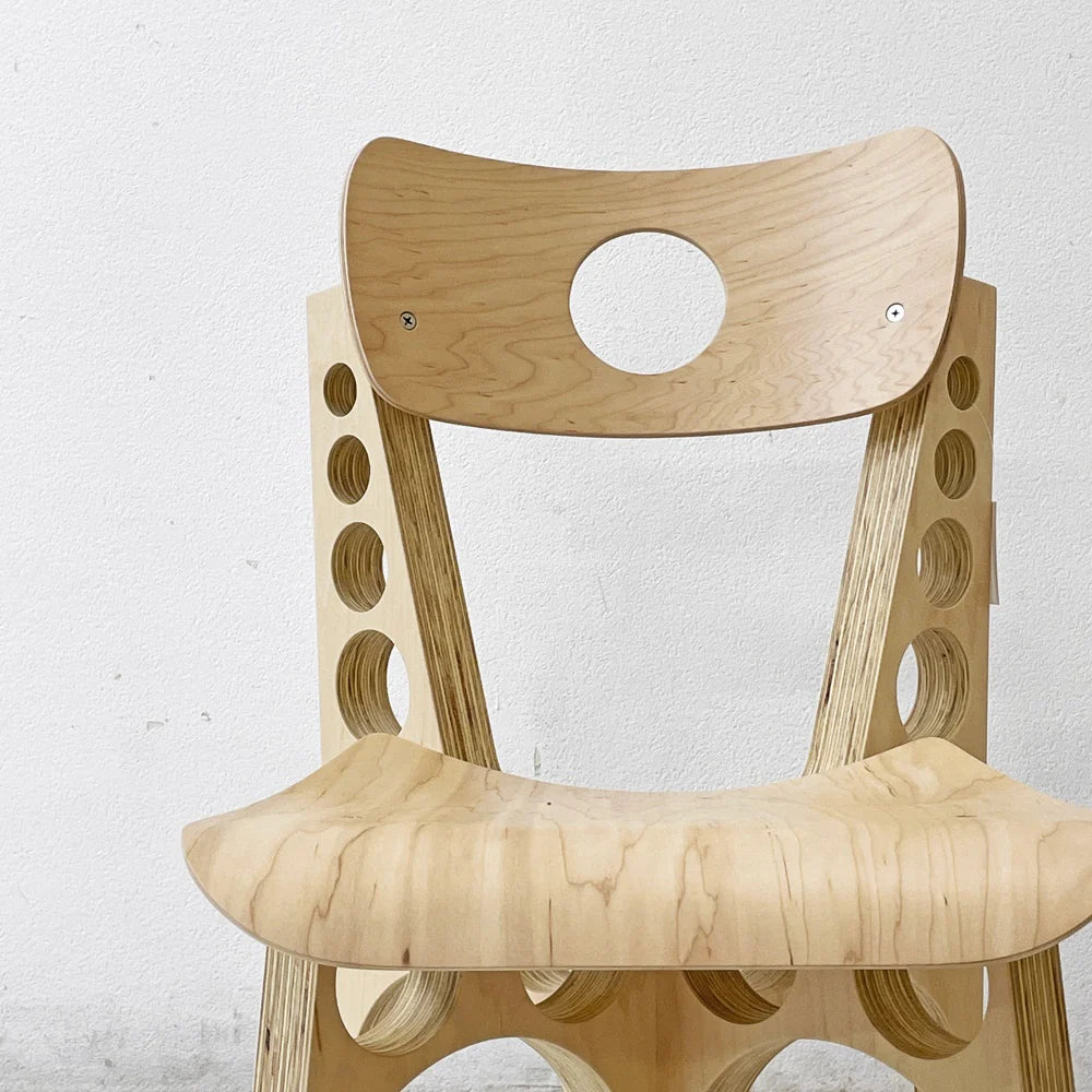 トムサックスファニチャー TOM SACHS FURNITURE ショップチェア SHOP CHAIR メープルプライウッド ナチュラル エディションナンバー入り ～ 手仕事の跡