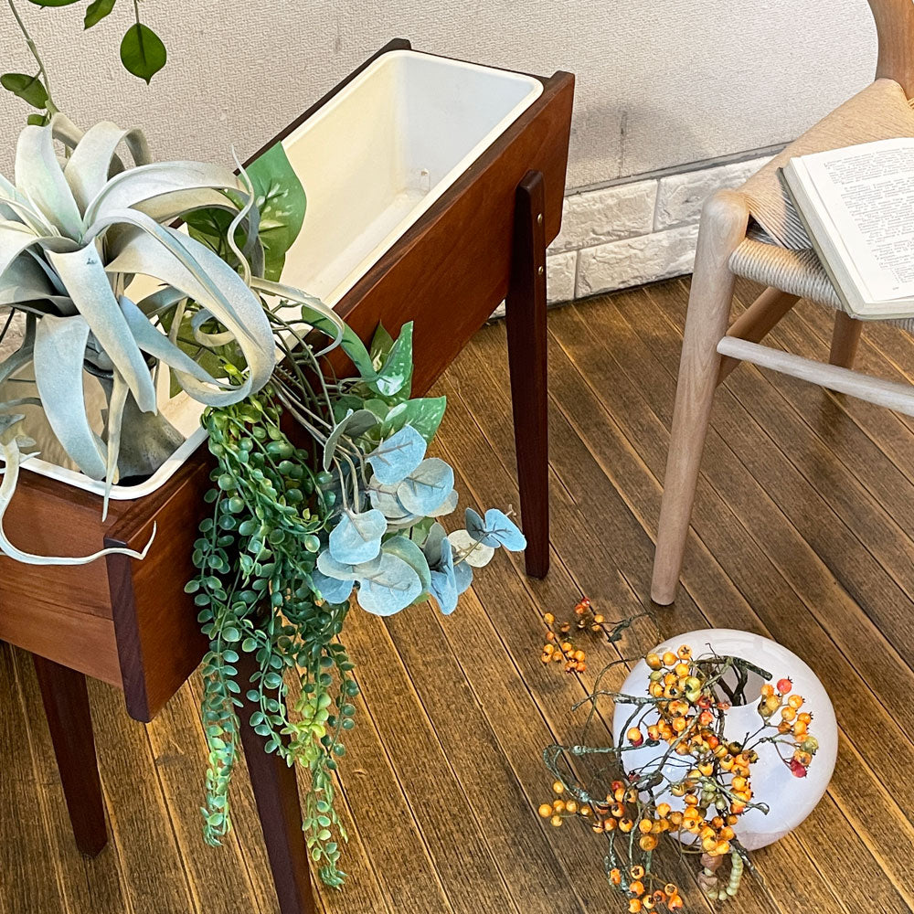 北欧ビンテージプランタースタンド ディスプレイラック マガジンラック 北欧家具 ～ 彩りの手助けに