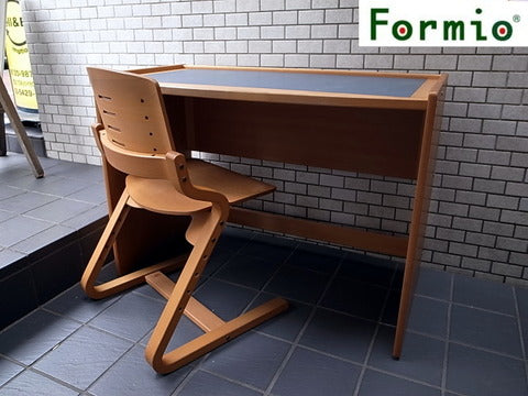 デンマーク FORMIO フォルミオ 学習 デスク KF-01 グッドデザイン賞受賞 ～ 健全な成長を願って【買取と販売とレンタルのお店】