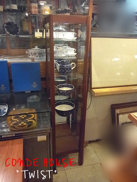 お気に入りだけを飾って～カンディハウス　”ツイスト”　ウォルナット無垢材ミニキュリオ/ディスプレイケース【買取＆販売＆レンタル】