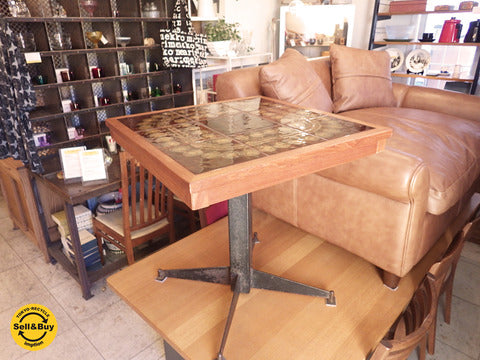 北欧 デンマーク Moluna Mobler  タイルトップ カフェテーブル ビンテージ～北欧食器が映えるカフェテーブルで、爽やかなモーニングを【買取と販売とレンタルのお店】