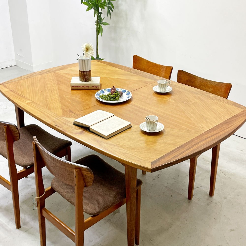 【祖師ヶ谷大蔵店】USビンテージ US Vintage エクステンション ダイニングテーブル W162.5-213cm 伸長式 ウォールナット材 北欧スタイル ミッドセンチュリー 買取させていただきました。