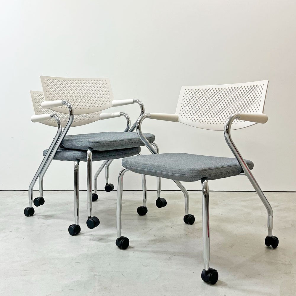 【祖師ヶ谷大蔵店】ヴィトラ vitra ビザロール Visaroll デスクチェア ミーティングチェア キャスターベース スタッキング アントニオ・チッテリオ 3脚 買取させていただきました。