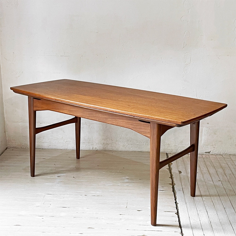 【下北沢店】デンマークビンテージ Danish Vintage チーク材 エレベーターエクステンション コーヒーテーブル ローテーブル 伸長＆昇降式 北欧家具 買取させていただきました。