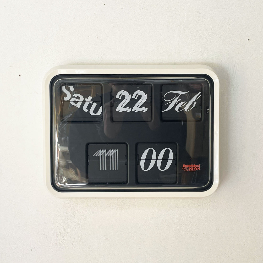【下北沢店】エスタブリッシュドアンドサンズ Established&Sons フォントクロック Font Clock ウォールクロック パタパタ時計 セバスチャン・ロング 買取させていただきました。