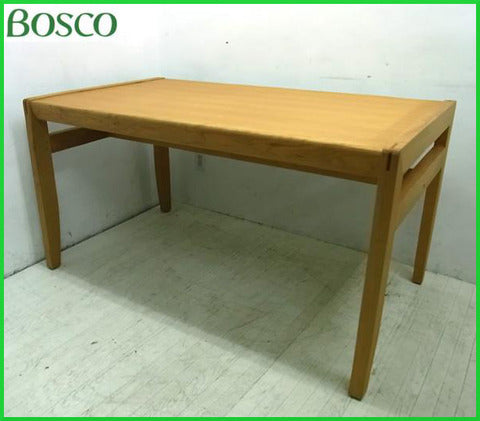 Dining roomをやさしくて明るい場所へ～ 朝日木材 BOSCO 天然木 ダイニングテーブル アルダー材【自由が丘店 買取と販売とレンタルのお店】