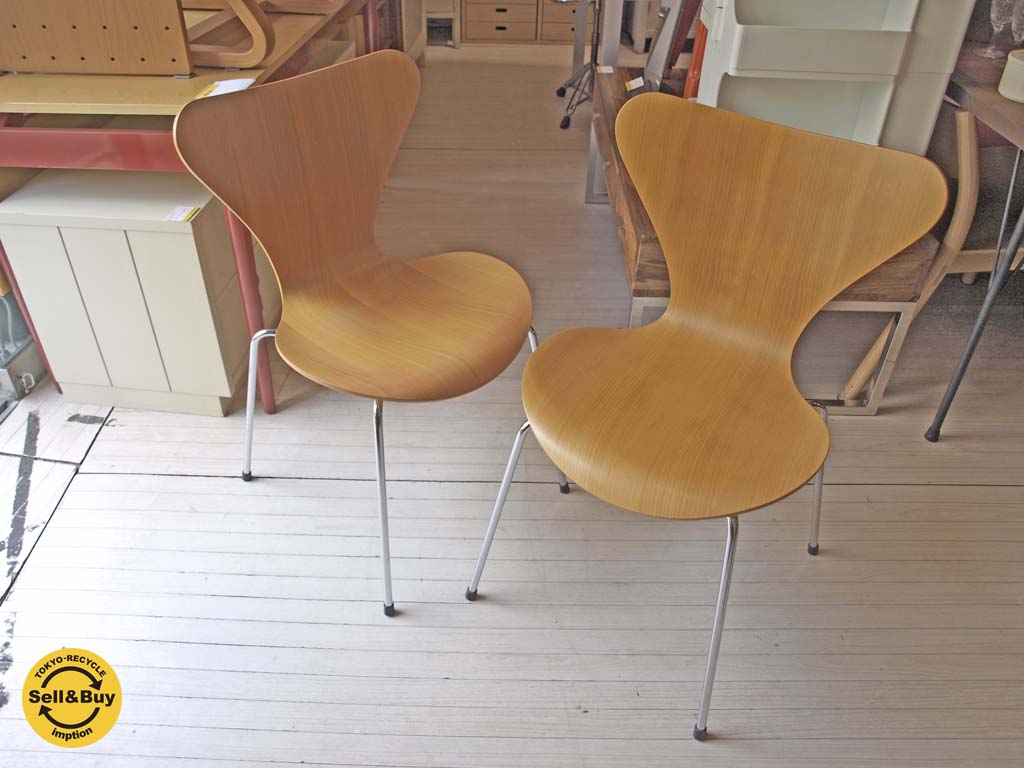 フリッツハンセン Fritz Hansen セブンチェア アルネ・ヤコブセン ビーチ材 クロームレッグ スタッキング 中古品 買い取りしました。下北沢店 出張買取もお任せ下さい。