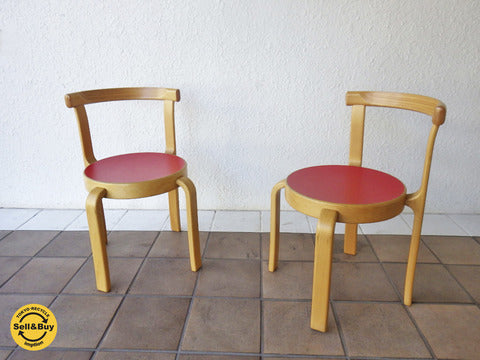 マグナス オルセン Magnus Olesen ボーネルンド / BørneLund 取扱い キッズチェア 2脚セット～ネジや釘を一切使わない、デンマーク生まれのキッズチェア。【買取と販売とレンタルのお店】