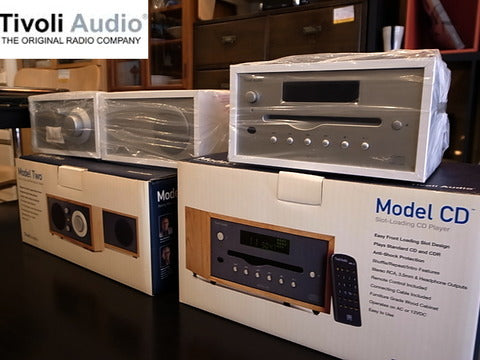Tivoli Audio チボリ オーディオ Model Two Model CD 廃盤ホワイト+シルバー 未使用 保管品 ～ 最高の音を運ぶシンプルで無駄のないデザイン【買取と販売とレンタルのお店】