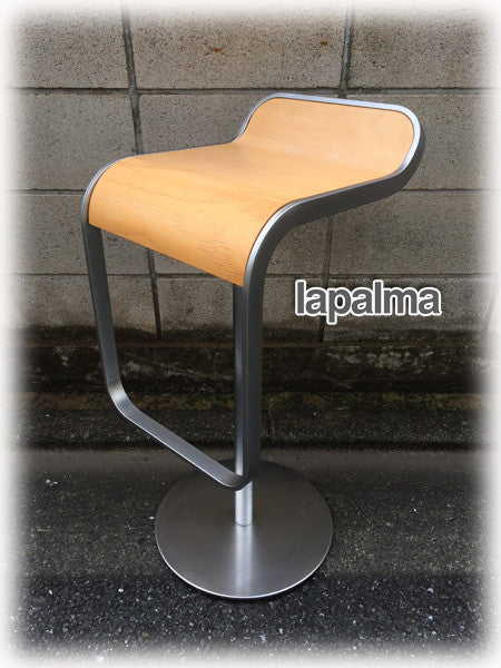 洗練されたフォルムで空間を魅了する～ lapalma / ラパルマ　LEM / レム カウンタースツール ハイ・ロー 昇降式 カウンターチェア ビーチ材【買取と販売とレンタルのお店】