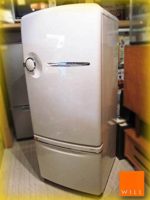 廃番希少 ・ 完動品！ ナショナル / National '04 パーソナルノンフロン冷蔵庫 『 WiLL FRIDGE 260L 』 ホワイト ～ 古き良きアメリカを髣髴とさせるノスタルジックなデザインの冷蔵庫 ～