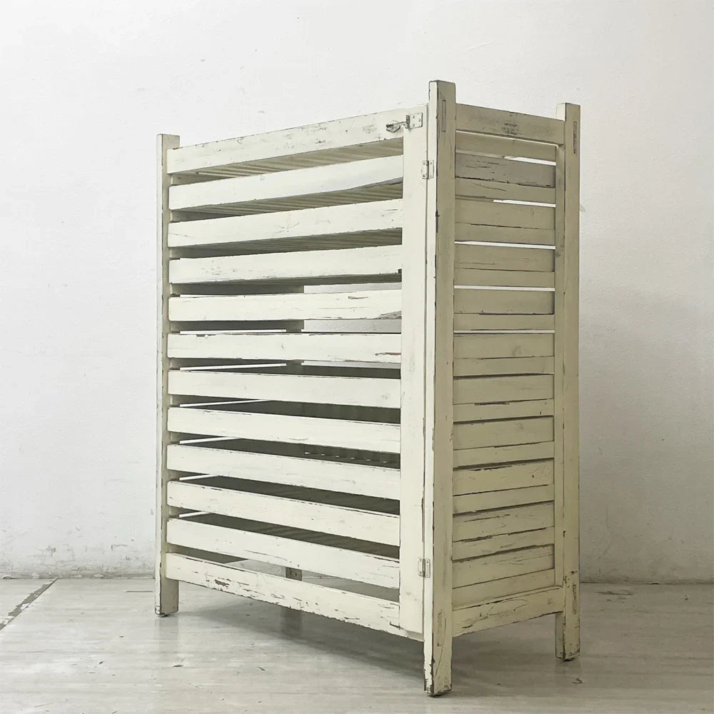 【祖師ヶ谷大蔵店】フランスアンティーク French Antique ペインテッド ベーカーズラック オープンシェルフ 10段 スライドトレイ ホワイト シャビーシック 買取させていただきました。