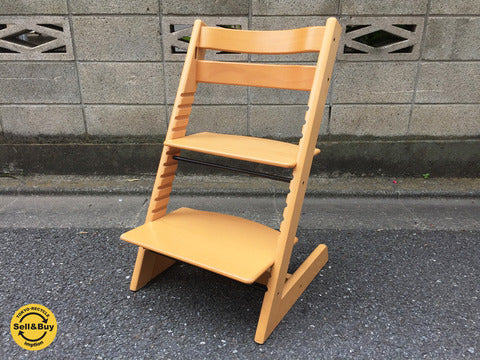 ストッケ STOKKE トリップトラップ TRIPP TRAPP チェア 新型 ナチュラル ～ 40年近くたった今でも色褪せることのないベビーチェア。 【買取と販売とレンタルのお店】