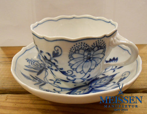 錬金術より産れた磁器～MEISSEN(マイセン)/ Blue Onion(ブルーオニオン) カップ＆ソーサー1客【買取＆販売＆レンタル】