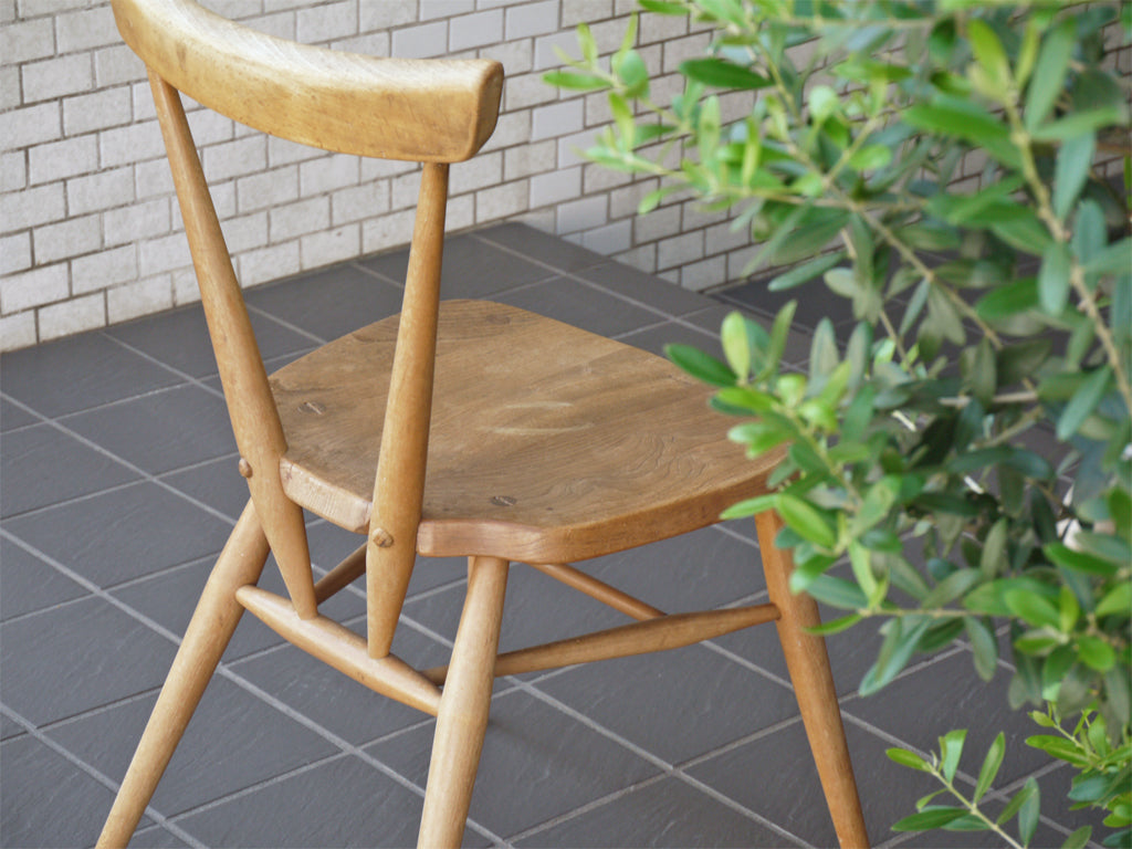 アーコール Ercol シングルバック 440 スタッキング チェア エルム材 英国家具 UKビンテージ ～程よく枯れた魅力的な表情～