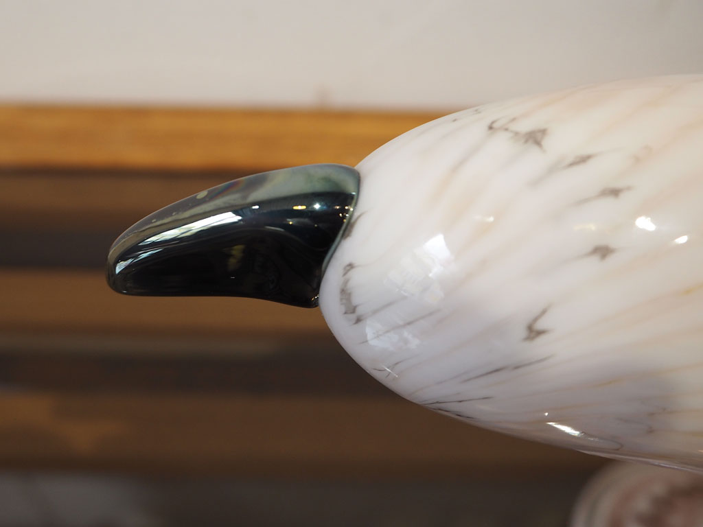 イッタラ iittala バード Bird ペールマレ Pale Male ホワイト 1000羽 北米限定 オイバ トイッカ Oiva Toikka ～ガラスアートで表現された希少な猛禽類