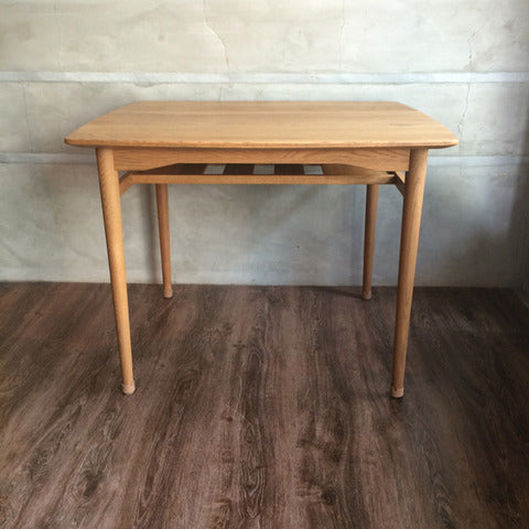 モモナチュラル MOMO natural ベント VENT ダイニングテーブル オーク材 無垢材使用 ～ 木の風合いを活かした温かな空間を提案します。 【買取と販売とレンタルのお店】