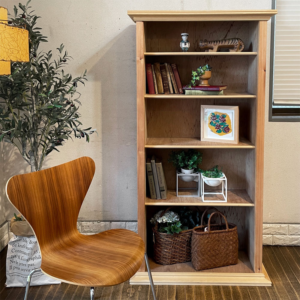 ホイム HOIM サンドイッチ Sandwich ブックシェルフ 岡嶌 要 W80cm 赤マツ材×アユース材×ラワン合板 CLASKA取り扱い 定価 : ￥150,000円 ～ 暮らしの中に彩りを挟む ～