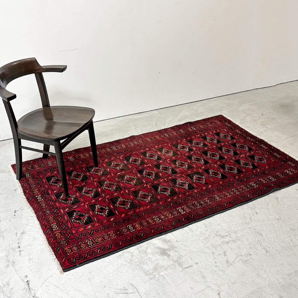 【祖師ヶ谷大蔵店】ビンテージ Vintage ビンテージラグ トライバルラグ レッド系 185×110cm メムリングギュル文様 幾何学模様 イラン トルクメニスタン バルーチ族 買取させていただきました。