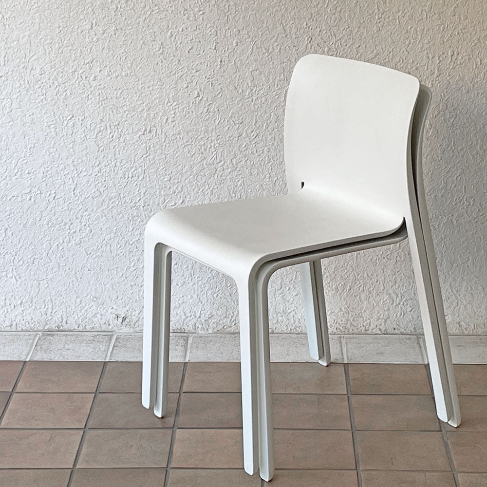  【用賀店】マジス MAGIS チェア ファースト CHAIR FIRST ステファノ・ジョバンノーニ ポリプロピレン ホワイト スタッキング 屋外 2脚 買取させていただきました。