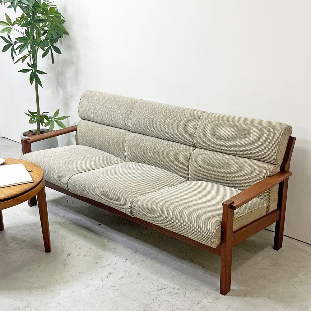 【祖師ヶ谷大蔵店】日田工芸 Hita Craft 3シーターソファ 3Pソファ ストレートアーム チーク材 ファブリックシート 北欧スタイル ビンテージ 買取させていただきました。