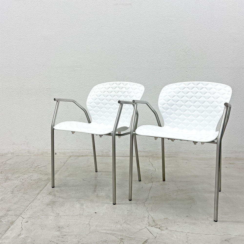 【登戸BASE店】デパドヴァ De Padova ラベンハム LAVENHAM アームチェア スタッキングチェア パトリシア・ウルキオラ 2脚 買取させていただきました。