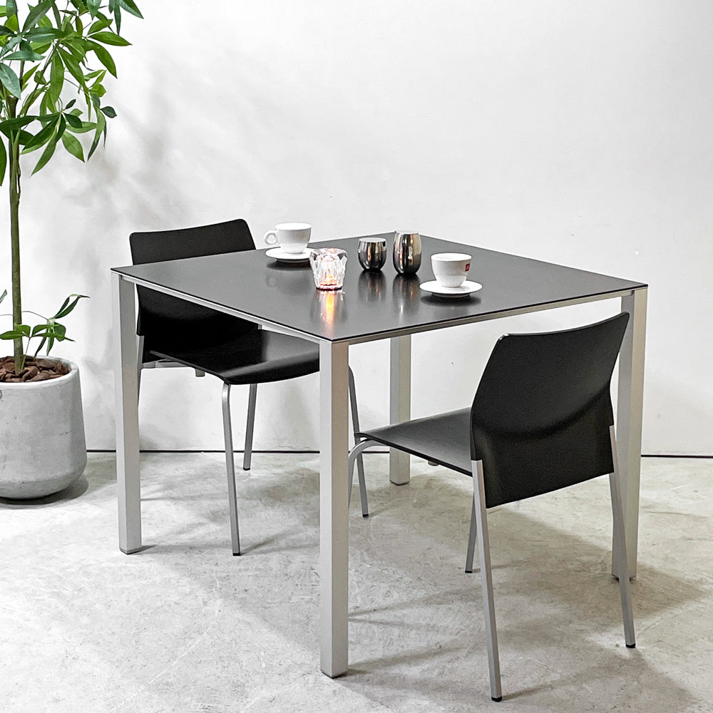 【祖師ヶ谷大蔵店】カッシーナ Cassina ixc. エアーフレーム AIR FLAME 3004 VO ダイニングテーブル オーク天板 W90cm デヴィッドチッパーフィールド モダンデザイン  買取させていただきました。