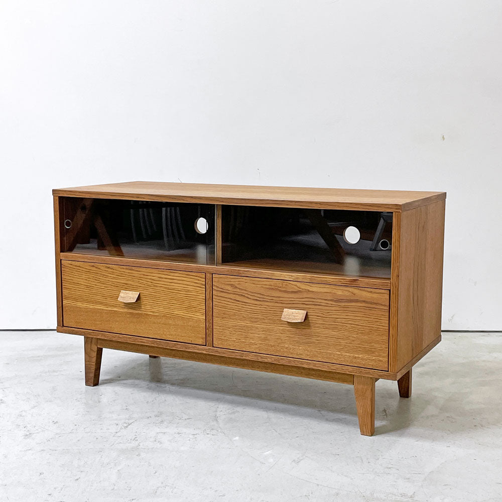 【祖師ヶ谷大蔵店】ウニコ unico クルト KURT AVボード ローボード オーク材 北欧スタイル 廃番 定価59,400円 買取させていただきました。