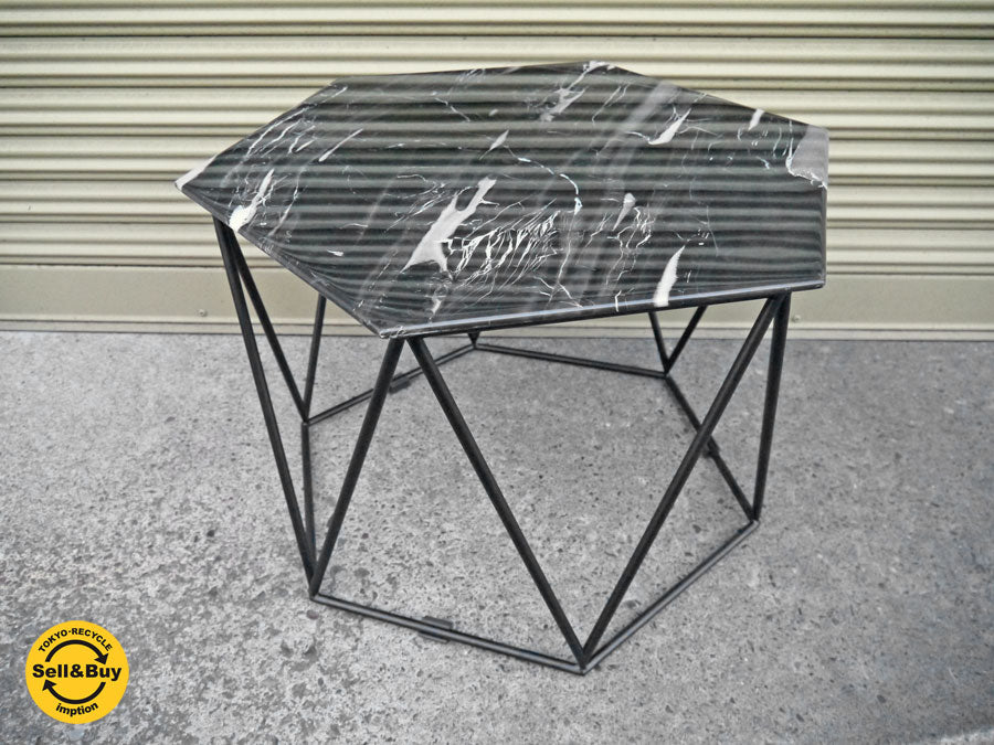 アルモニア ARMONIA 美品 トリアス Trias マーブル センターテーブル 大理石天板 ヘキサゴン 六角形 ローテーブル サイドテーブル 定価￥39,900- ◇ 新着商品 買い取りしました！ 用賀店 出張買取もお任せ下さい。