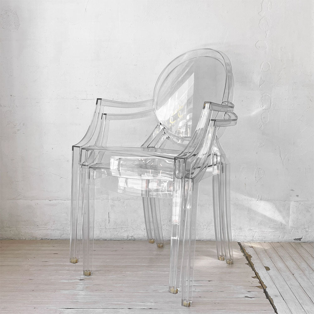 【下北沢店】カルテル Kartell ルイゴースト LouisGhost アームチェア クリスタル スタッキング フィリップ・スタルク Philippe Starck イタリア 計2脚 買取させていただきました。