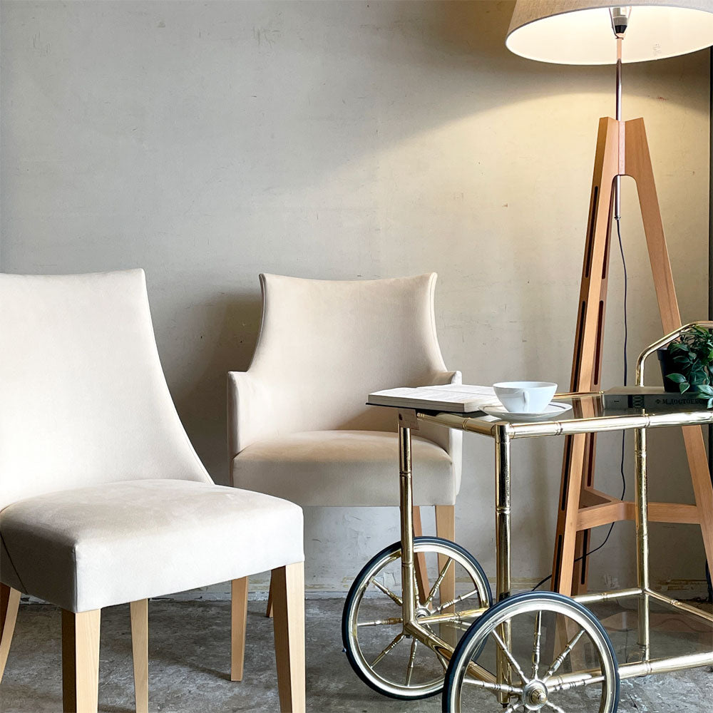 【自由が丘店】イデー IDEE アミチェア AMI CHAIR ＆ アミアームチェア AMI ARM CHAIR ダイニングチェア 1pソファ ラムース生地 アイボリー 買取させていただきました。