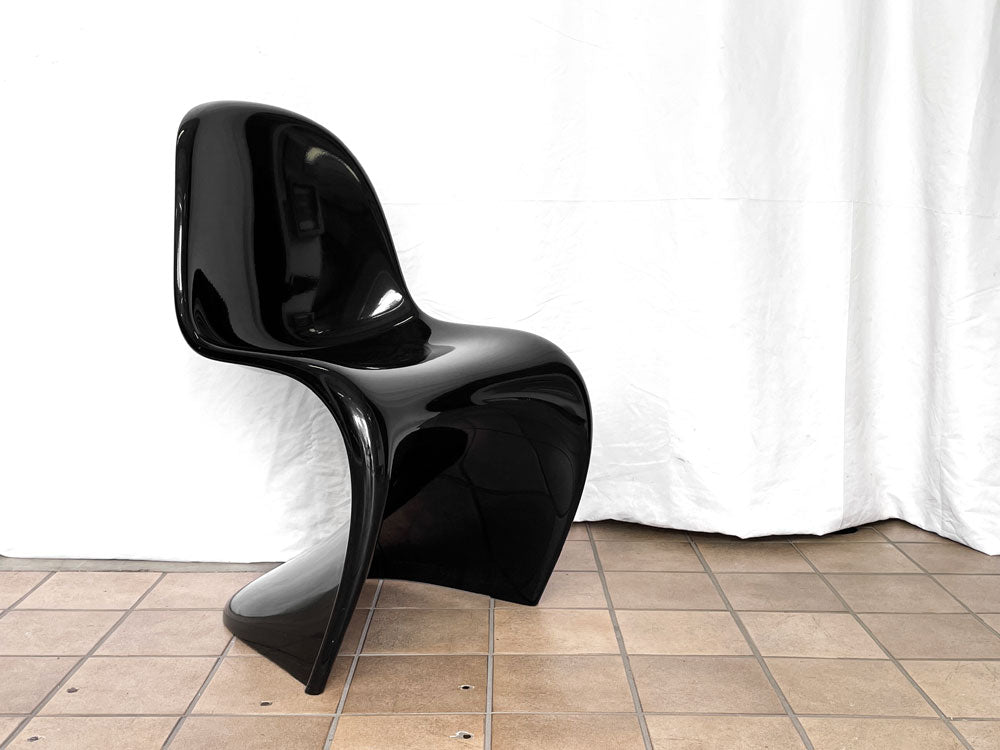 ヴィトラ vitra パントンチェア クラシック ヴェルナーパントン Verner Panton 艶あり FRP製 スペースエイジ ミッドセンチュリー 中古品 買い取りしました。